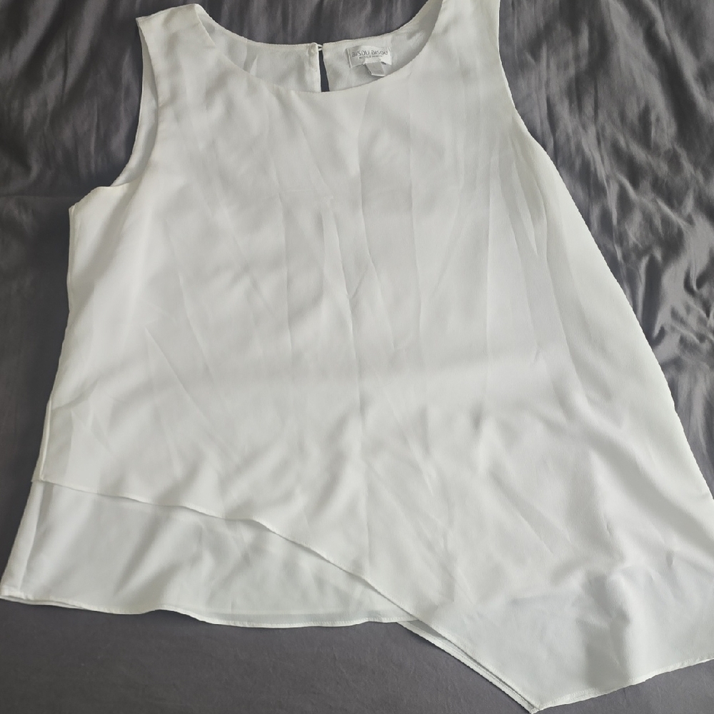 Bisou Bisou White Asymmetrical Blouse